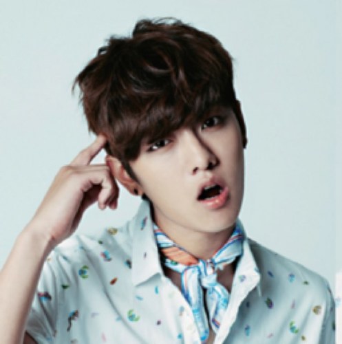 ผมชินวอนโฮบอท ฟอลมาคุยกับผมเยอะๆนะ แล้วจะรู้ว่าผมน่ะน่ารักขนาดไหน ^^ โปรดให้การสนับสนุน Crossgene ด้วยนะคร้าบ ฝากเนื้อฝากตัวไว้ในอ้อมอกอ้อมใจด้วยครับ ^^ 3/11/12