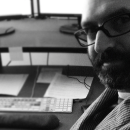wwwes's profile picture. Editing all sorts of stuff.