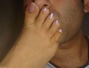 Ultimate feet in face footboy, adore beautiful feet on intelligent, sexy women, love margaritas and the ocean.