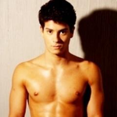 @Aguiarthur Nunca desistirei de ti, por mais que me digam pra desistir!!Te amo