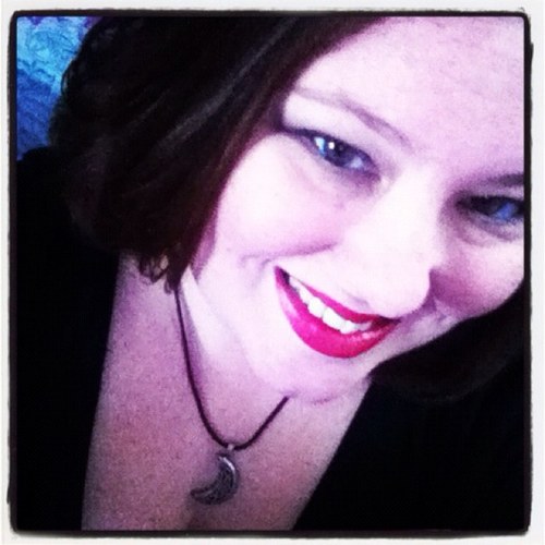 defunct account follow @livingfaerie