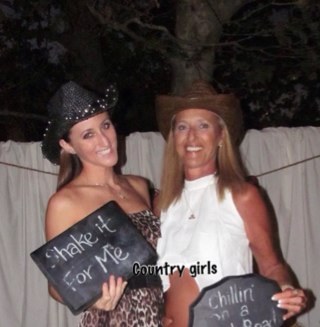 mesoccer's profile picture. Love God, being Mom, Country Music, Beach, Sports & Random Acts of Kindness. Cancer fighter living life. Give all your worries to him🙏