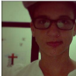 Sou hétero,amo Demi, sigo toodos meu seguidoes de volta e muito mas :D   Me sigam no Instagram  http://t.co/3NjoXoRO
