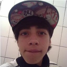 Meu nome é #PauloHenrique , tenho 14 anos , Meu apelido é  #Chitaozinho u.u , sou legal, chato, brincalhão, feio, magro, alto. Enfim, só não sou perfeito ..