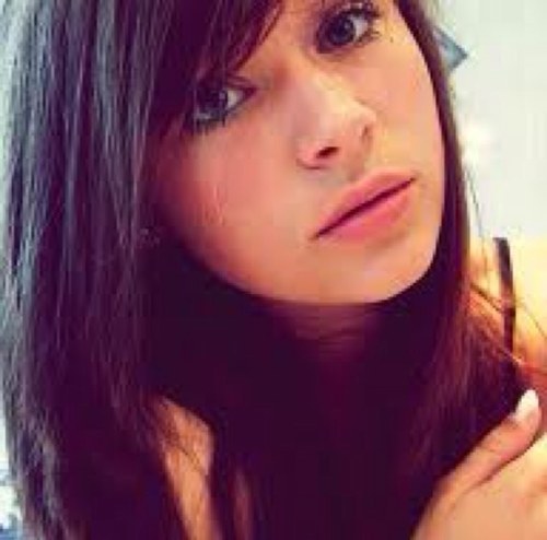 love music,facebook,twitter and i don't have any life with out justin bieber and one direction so Follow me i follow back :) #Teamfollowback