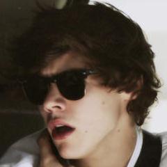 ♡One Direction♡  5/5 followed in my dreams. ๋· 
Live life for the moment because everything else is uncertain! -Louis Tomlinson ☆