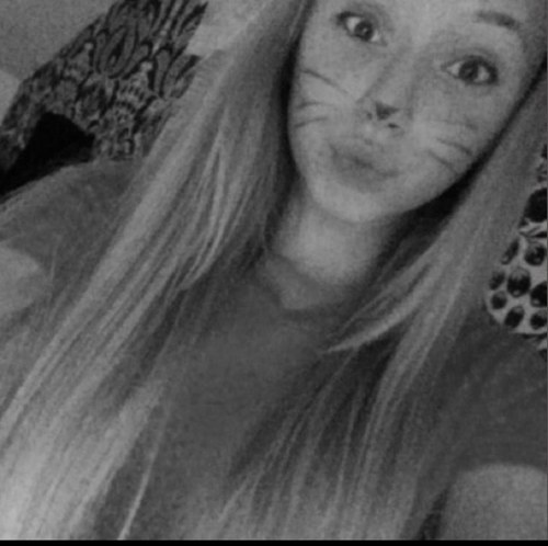 Some people are beautiful, not in looks, not in what they say, just in what they are.