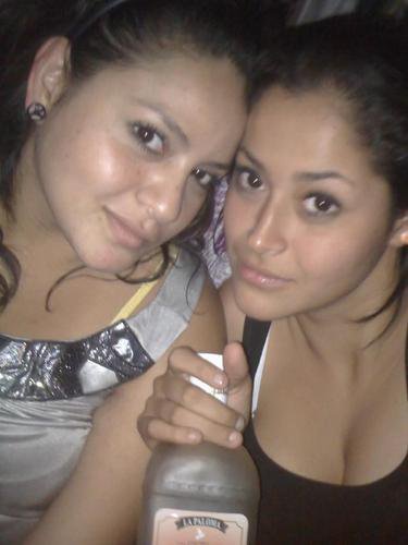 tivonnelz's profile picture. 