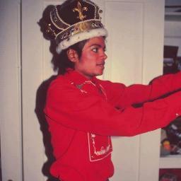Good day my lads! I am Prince Michael. I have used a so called time machine to travel to the future. I am from the Medieval times! What is this? *holding phone*