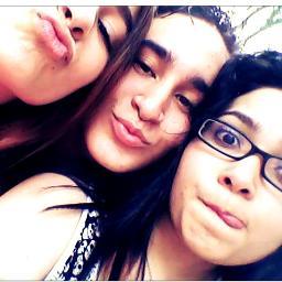 eu amo a @buunz, minha mió ~nem é ela aqui KSJANKJDNASJDNASJDNJ