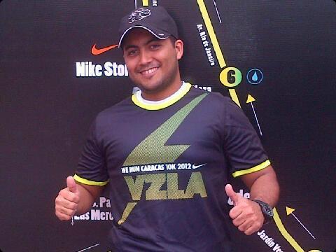 Ing. Sistemas Universidad Santa Maria 2006 Venezolano, nacido en Caracas.
Adicto al Running, Fanatico de el Caracas FC, los Leones del Caracas y el Real Madrid.