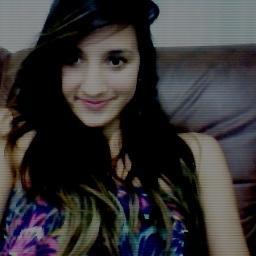 PERGUNTA ? :3 http://t.co/Ue6wEyd2