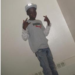 u dat nigga behind dem niggas, im dat nigga behind den triggers #AR