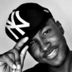 bio, bio e vida e minha vida e o @thiaguinhocomth para de  falar e mete follow ae ;) sou legal :D