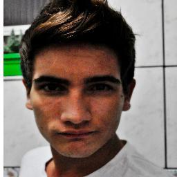 Me segue e eu te flo como eu sou pq em 160 caracteres nem dá hehe :3
                  http://t.co/Tvdf2Fwu