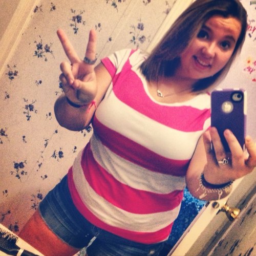 meagan_darlene's profile picture. Hunting, fishing, showing, singing, and mudding are my passion i love to spend time with family and friends im love tobhave a blast get to know me❤