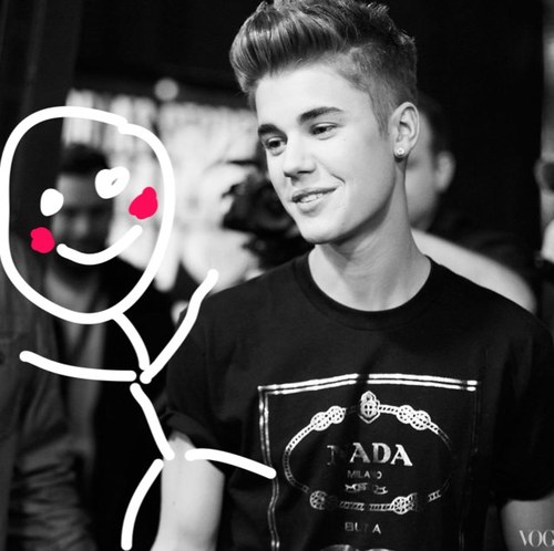 Photobombing Justins picture one frame at a time(: