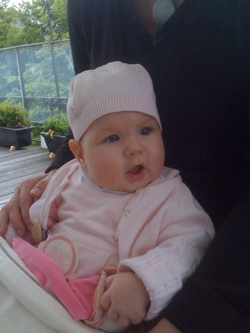 PaulaHamburg's profile picture. Geboren im Dezember 2008, gleichwohl schon eine ausgeprägte Schwäche für Apple.