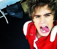 FC em homenagem a Restart.Since:28/01/12 ''Amo minha vida,pq minha vida sao vcs @kobarestart,@thomasrestart,@pelurestart,@pelanzarestart Dona:#MilenaDias