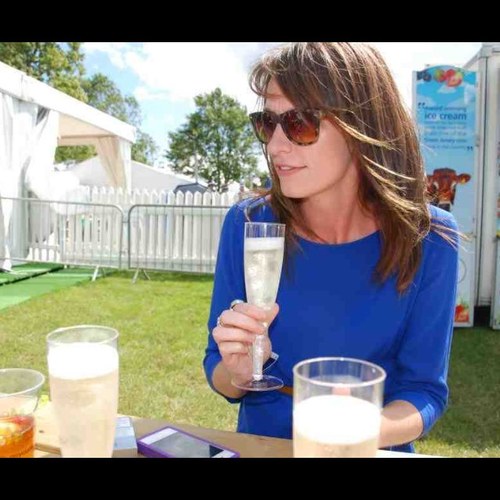 AllyDudleyHolt's profile picture. 