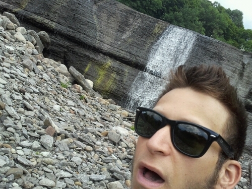 xjayvickx's profile picture. working class politically charged from the left..( one with the masses to end all classes)