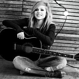 AvrilLaveigne's profile picture. 