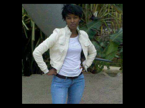 The key to success is to focus on goals,not obstacles “