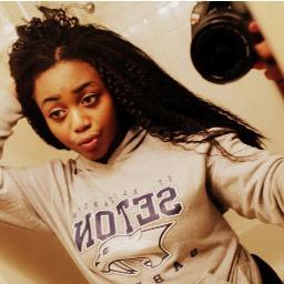 Celestine rozay/ Canadian / follooow mee  NOOW ! and follow my tumblr . @ me for a follow back . thanks :*