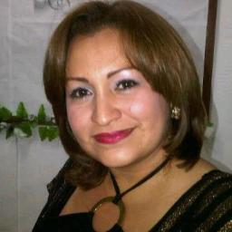 Licenciada.. Trabajadora y guerrera.. Hija de papá Dios.. Feliz