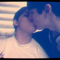 Sei la véy...não sei me descrever a unica coisa que sei é que amo a minha pequena @rafaella_roriz :P
