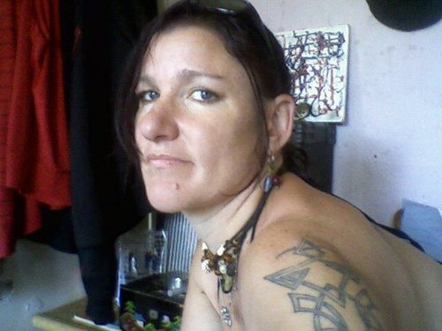 EmmaMackinnon3's profile picture. Giraffe collector. Volunteer worker for charity shop. I love reading, writing and being sociable.