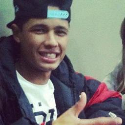 EU TINHA TUDO PRA SER NADA , MAIS DEUS OLHOU PRA MIM *-*