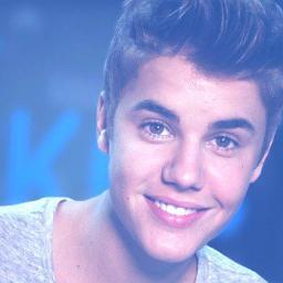 Love to @justinbieber ♥ you are the best men in the wooorld #TEAMO♥...my dream is to follow me @justinbieber Yeah men this is my dream and #NSN♥..Love u Jerry♥
