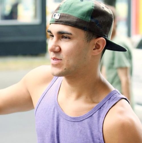 FakinIdiot's profile picture. The worst things in life come free to us.~