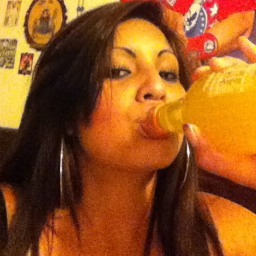 I like it when they call me babygurl...Im single:)N love 2 have fun n chill N juzt dnt give a fukk bout' da bullshittt!Fukk da haterz.N fuck u 2:D