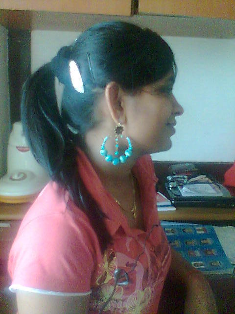 sweet,smart,n simple............dats 2much i think!!!!