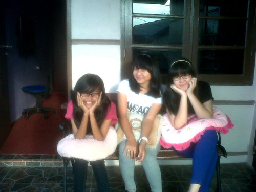Follow @sprihandini | follback ?? Just mentions !!My birthday 15 november 1997 | pin:26B8C94F |SMA Negeri 15 Medan