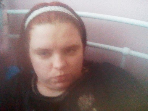 got blue eyes and Dark Brown Hair