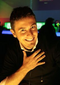 Hi! My name is David and I'm pretty active on the dating scene! 

2 parts microblog, 1 part advice column, and a dash of charm = A Recipe for Love.