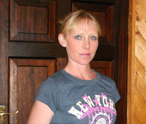 leonaleahy's profile picture. 