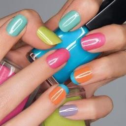 Aqui você pode encontrar muitas ideias para decorar as suas unhas e melhor ainda, pode compartilhar as fotos de suas unhas! http://t.co/REAJSj3I