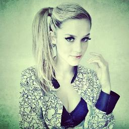 SophiaMeuViver_'s profile picture. Fui hackeada mais de 5 vezes... mais não desisto de ti.. @sophiaabrahao