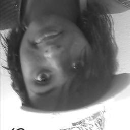 Cilmenta, dranmática, Chata , teimosa, difícil de entender. Prazer, EUU !! ¬¬^