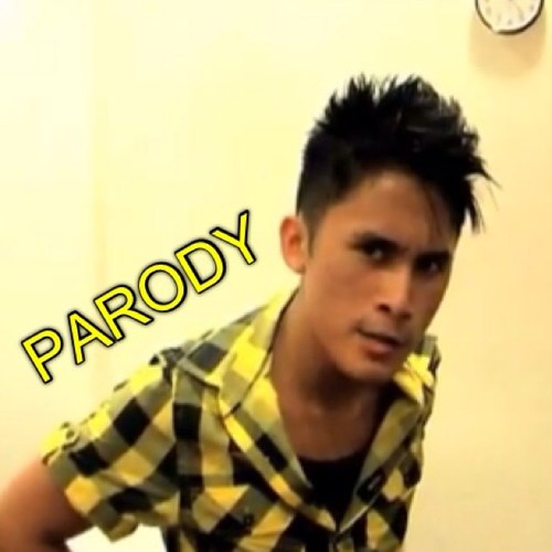 Okay everyone, my name is Shah and i'm an actor at @MunahAndHirzi's YouTube channel. (PARODY ACCOUNT)