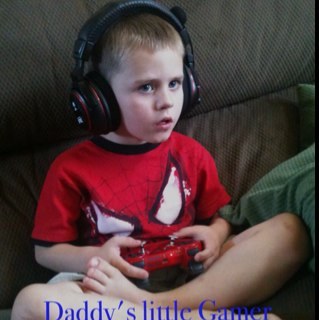 Competitive Community based Call of Duty Commentator proudly sponsered by @hitmakerspro check me out on my youtube chann