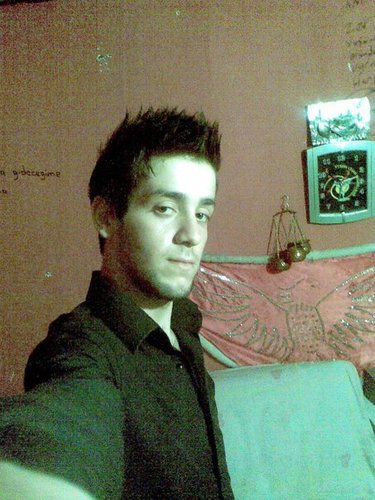 Fatihnanc's profile picture. pizza ustasıyım gezmeyi eğlenmeyi severim hayatı yaşamayı yani dünyaya bir def geliyorsun hayatın değerini bil