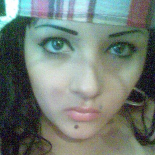 colombiana de corazon amoo la musica en especial el reggaetonnnn muaa!