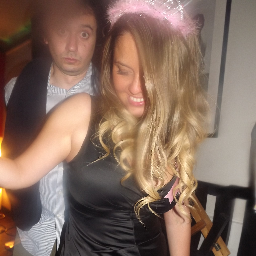 Fran_Araya007's profile picture. Un poco loca pero buena, buena amiga, fiel, sincera, full sociable. Ya nada me sorprende :P (esto es sólo para comentar estupideces cuando veo tv, q es poco) 😄