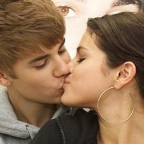 I love @justinbieber & @selenagomez! I LOVE Jelena!
