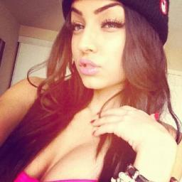~  ℒyssa is the name ❀◕ ‿ ◕❀
  im 16. very straight foward, im blunt as fuck. i don't sugar coat anythang, for anyone. you're nice to me,
  im nice to you. ✌☮